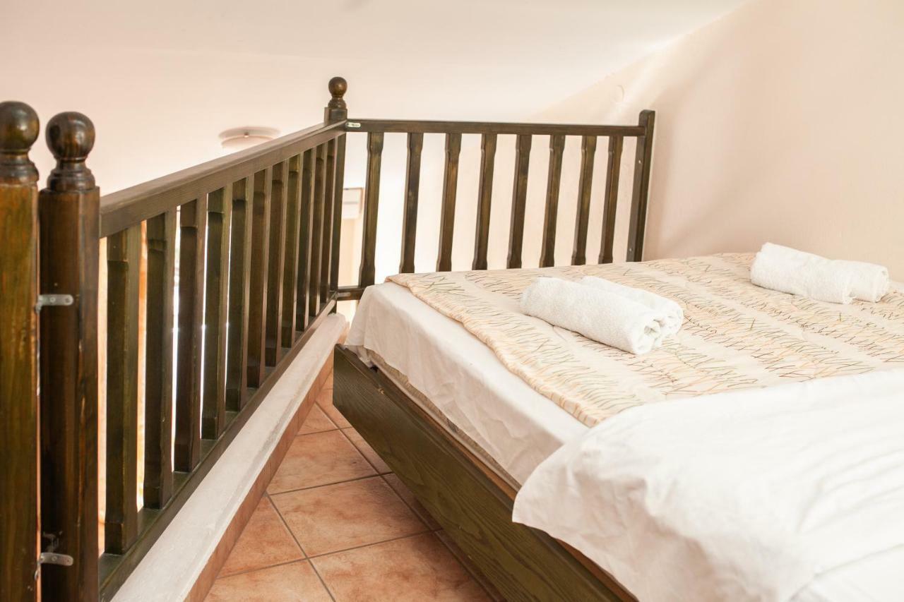 Hotel Cariatis 2*